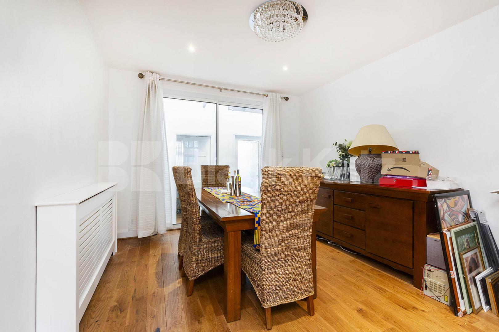 Available Now Leybourne Avenue, Ealing